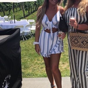 💋Blue and white striped jumpsuit 💕